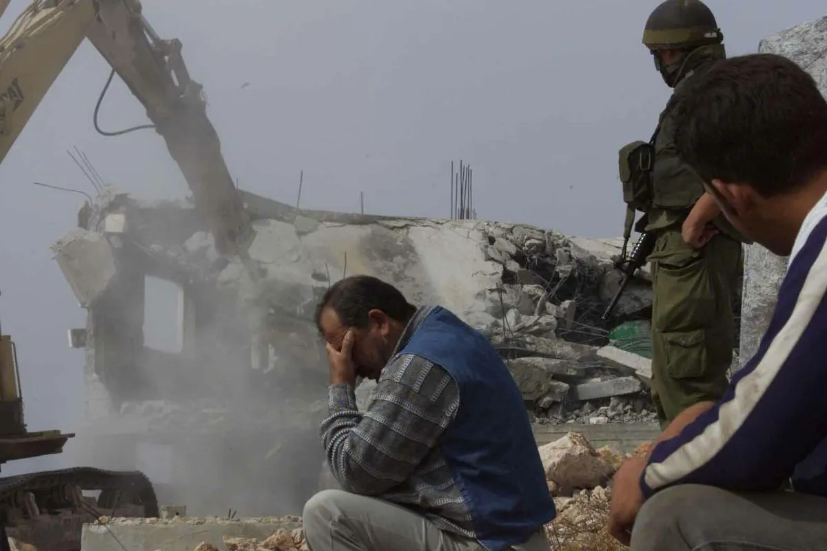سموتريتش يتباهى بتدمير منازل الفلسطينيين في الضفة
